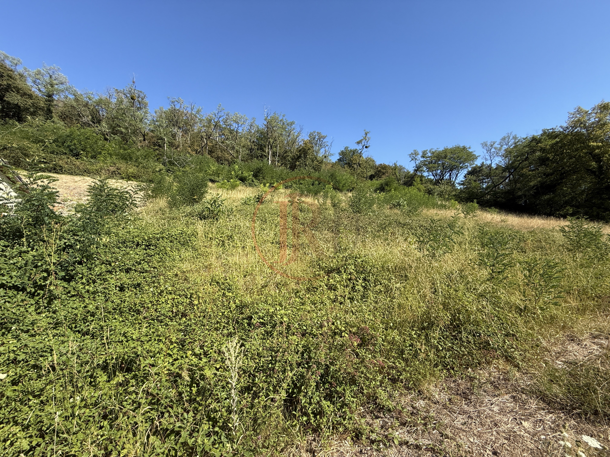 Terrain viabilisé de 700m2